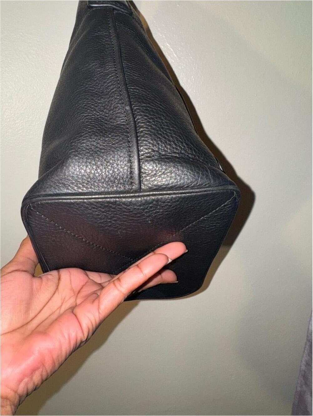Marc Jacobs Gotham Black Pebbled Leather Bucket Bag - Picture 7 of 13